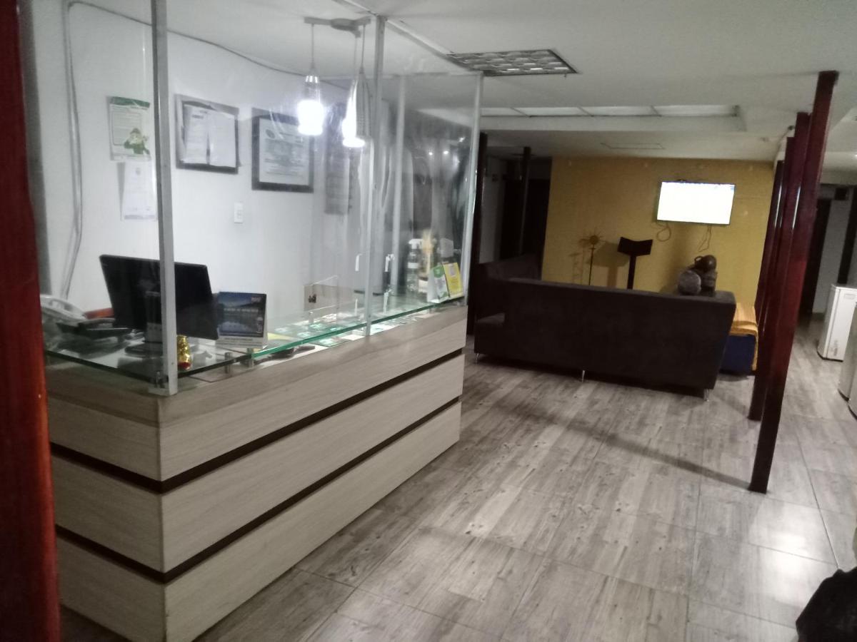 מניזאלס Hotel Canaveral Plaza מראה חיצוני תמונה