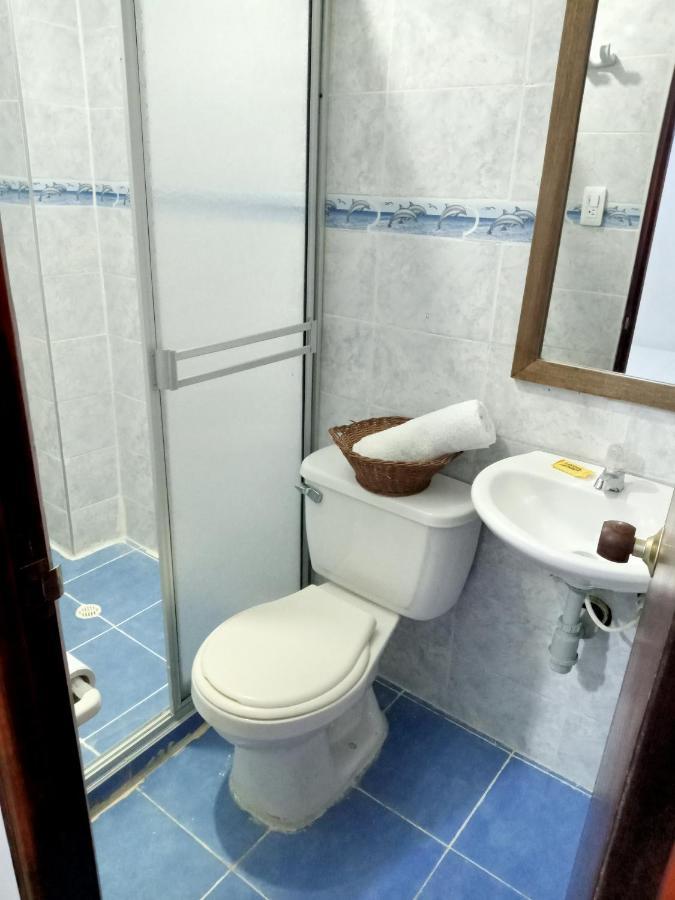 מניזאלס Hotel Canaveral Plaza מראה חיצוני תמונה